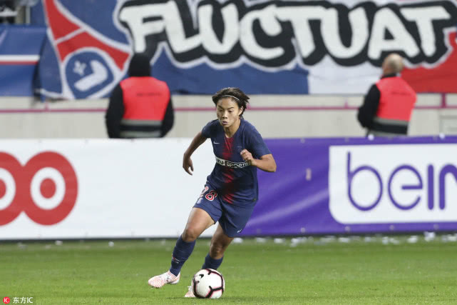  里昂女足四连冠创历史新纪录  